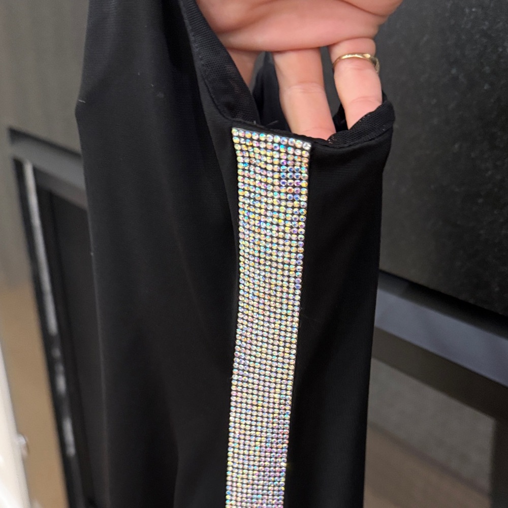 NWT Alice and Olivia Black and silver sequin mini dress - Picture 3 of 8